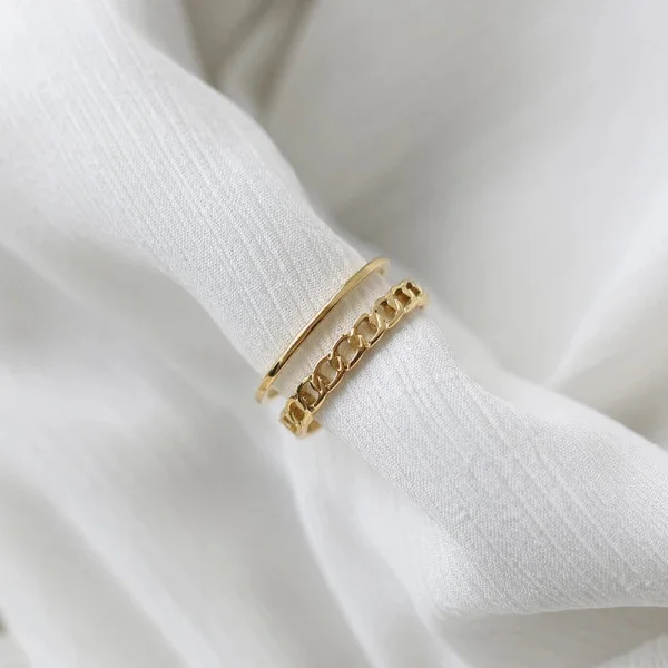 Gold Women Rings in Pakistan