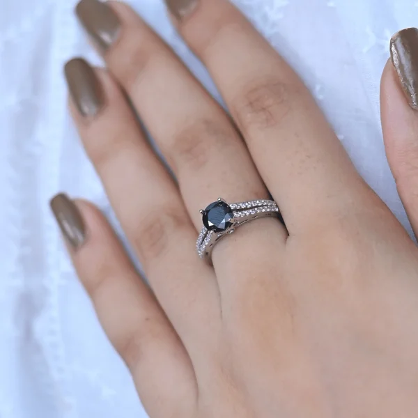 Women Black Stone Rings in Pakistan
