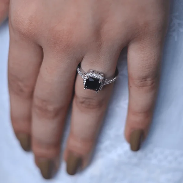 Black Stone Women Rings in Pakistan