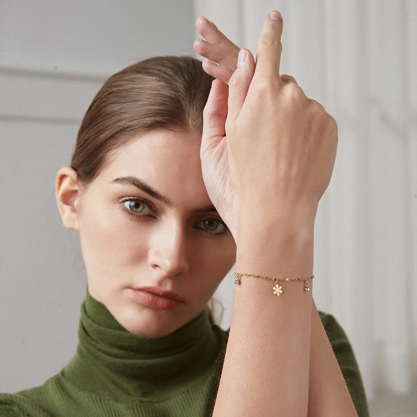 Online Gold Women Bracelet Pakistan