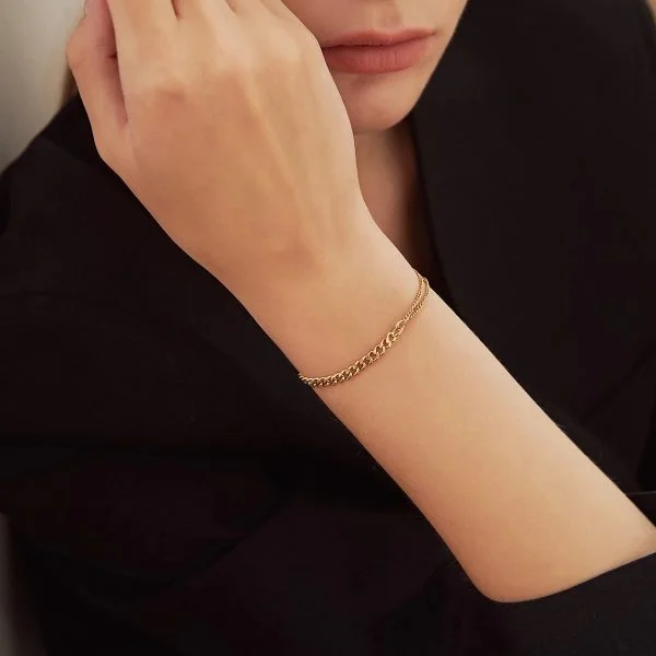 Online Gold Women Bracelet Pakistan