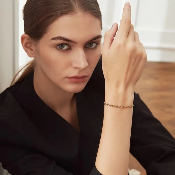 Online Gold Women Bracelet Pakistan