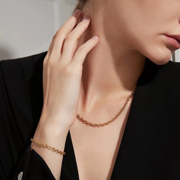 18K Gold Minimal Jewellery Pakistan
