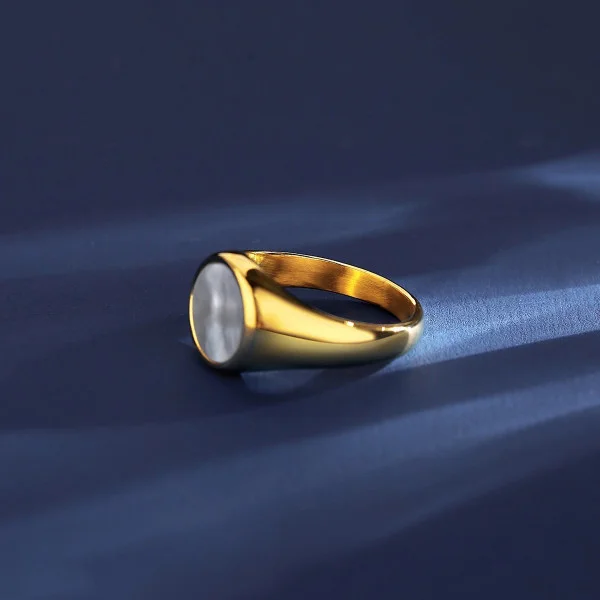 Elegant 18K Gold Rings in Pakistan