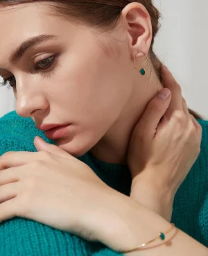 Gold Elegant Earrings in Pakistan
