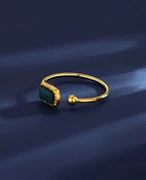 Gold Women Rings in Pakistan