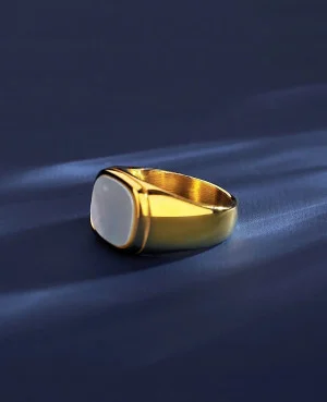 Gold Women Rings in Pakistan