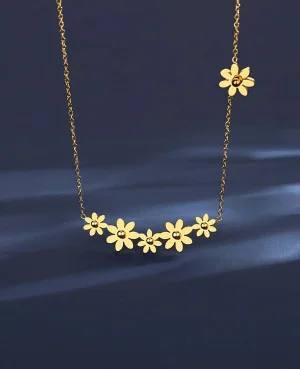 Gold Women Necklace in Pakistan