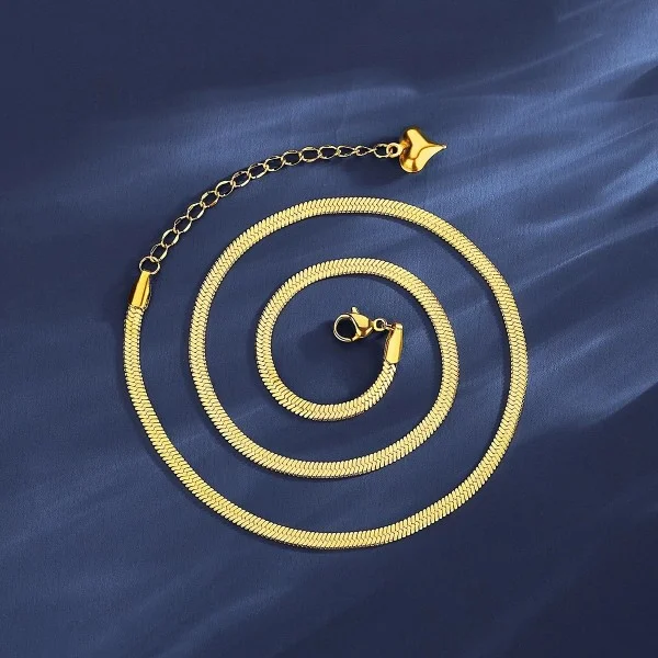 Online Gold Women Necklace in Pakistan