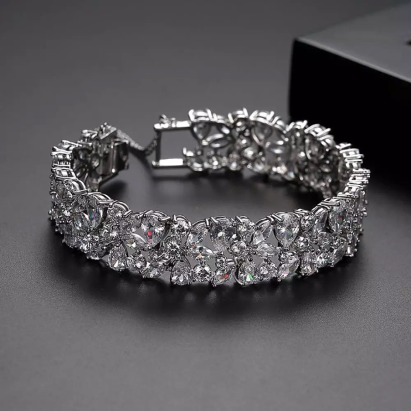 Luxury Wedding Bracelets in Pakistan