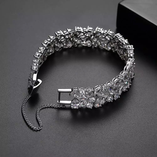 Luxury Wedding Bracelets in Pakistan