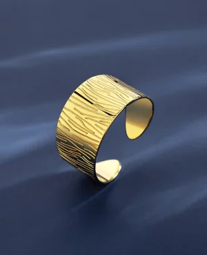 Modern Gold Rings for Women in Pakistan