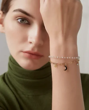 Modern Bracelets in Pakistan