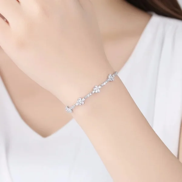 Bride Jewelry in Pakistan