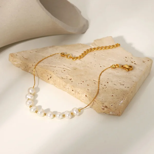 Pearl Bracelets in Pakistan