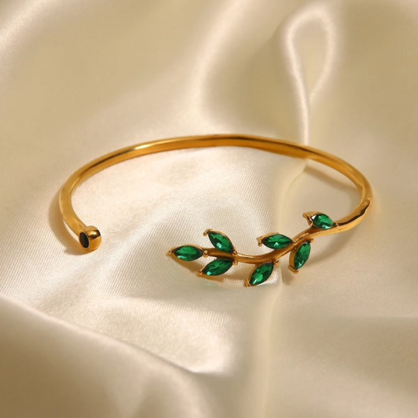 Green Stone Bangles in Pakistan