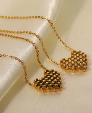Modern Gold Necklaces in Pakistan